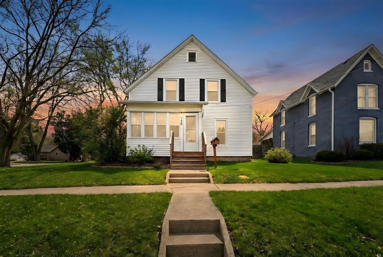 720 S Mckinley Ave., Freeport, IL 61032
