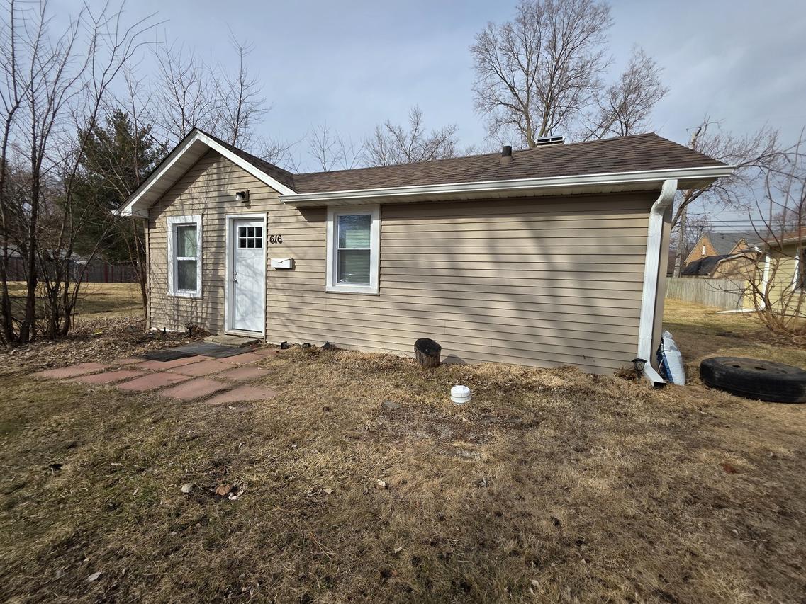 616 Glenwood Ave., Elgin, IL 60120