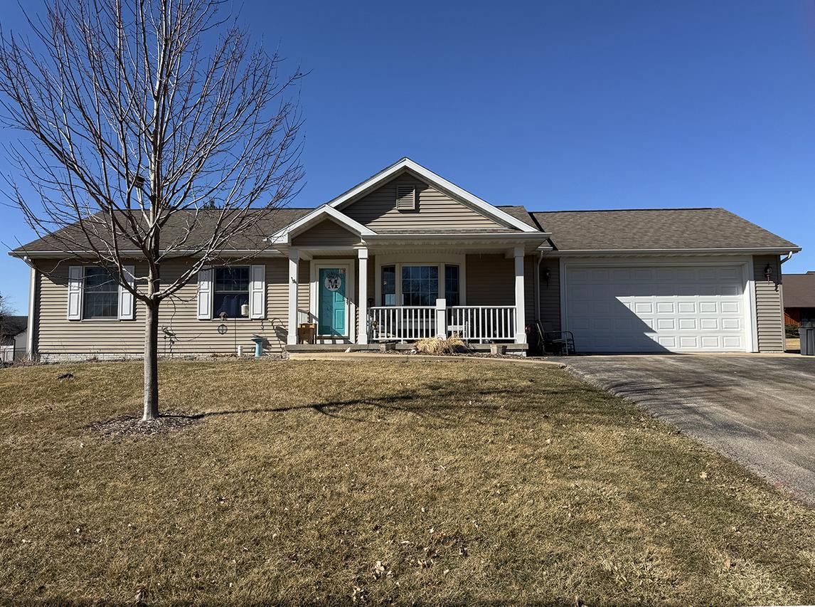 108 SW Lanark Ave., Lanark, IL 61046