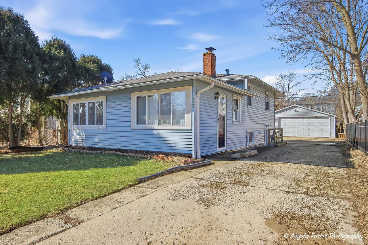 2304 Dickey Ave., North Chicago, IL 60064