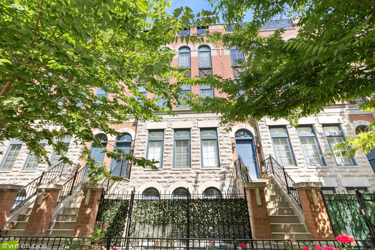 362 W Huron St. #B, Chicago, IL 60654