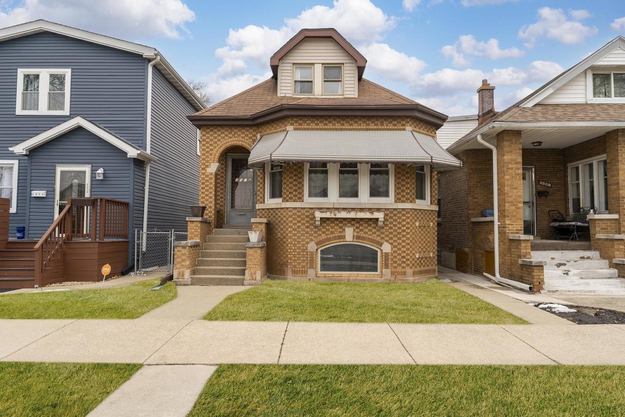2513 N New England Ave., Chicago, IL 60707