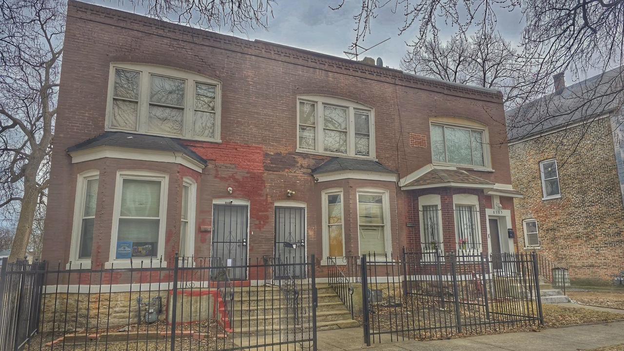 8101 S Muskegon Ave., Chicago, IL 60617