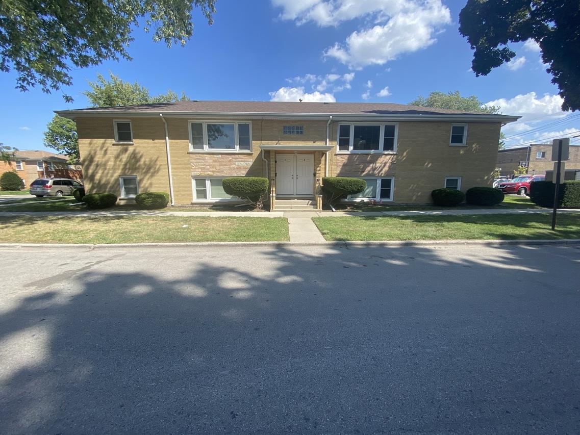 [Address Hidden by Seller], Lyons, IL 60534