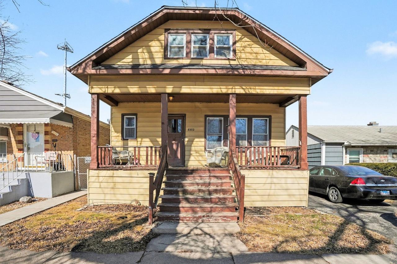 8332 44th Pl., Lyons, IL 60534