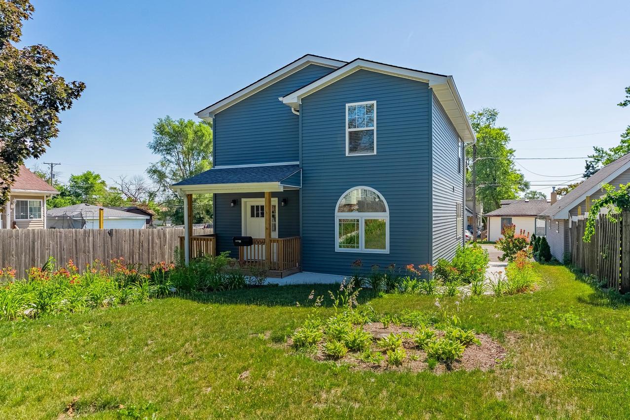 1006 Summit St., Joliet, IL 60435