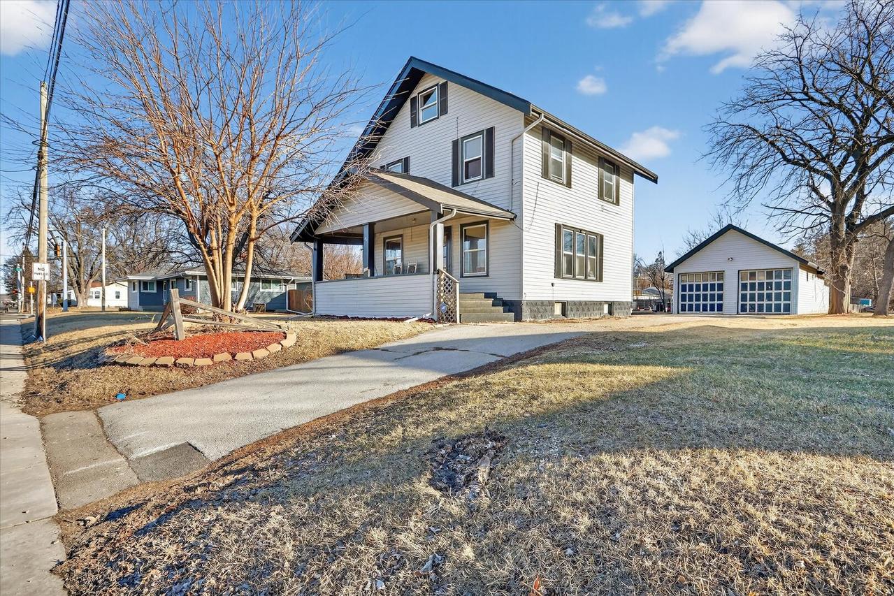 825 Harlem Rd., Machesney Park, IL 61115