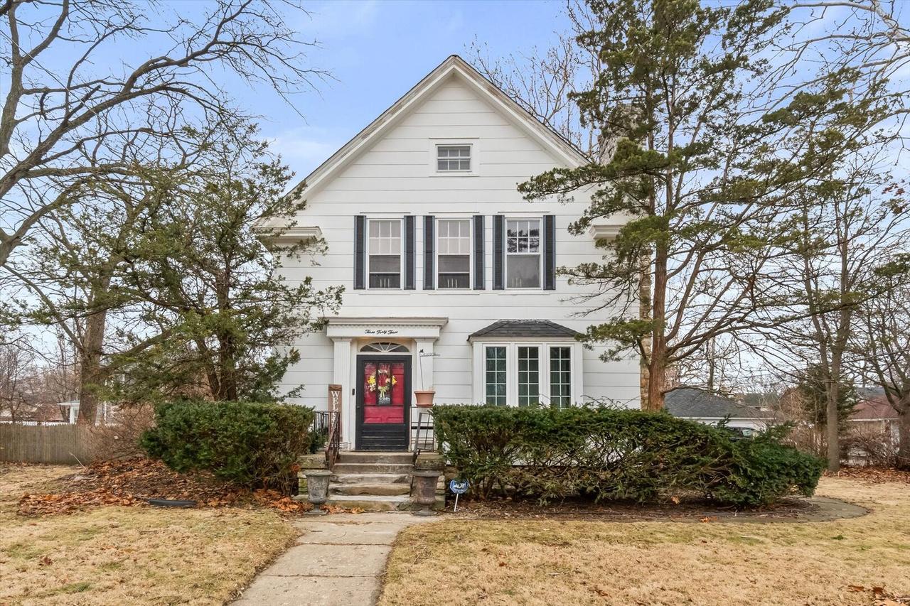 343 Evans Ave., Aurora, IL 60505