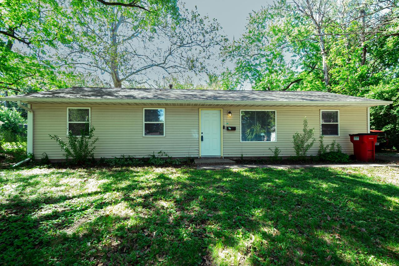 1607 Williamsburg Dr., Champaign, IL 61821