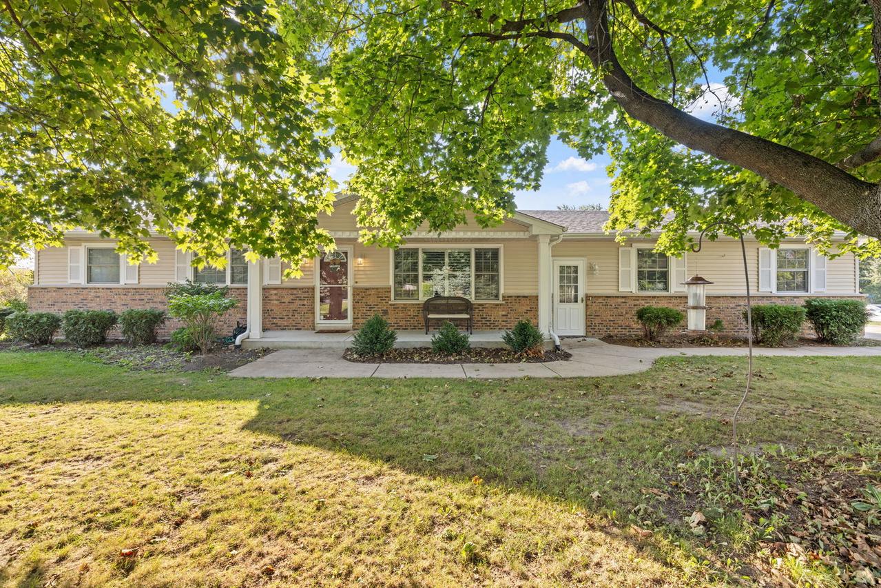 3 Poplar Rd., Yorkville, IL 60560