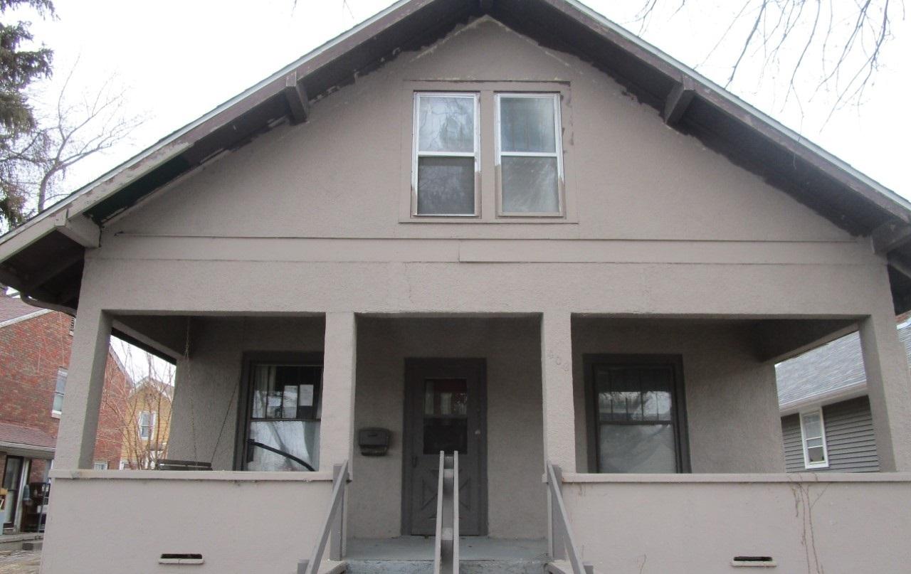 408 43rd St., Moline, IL 61265