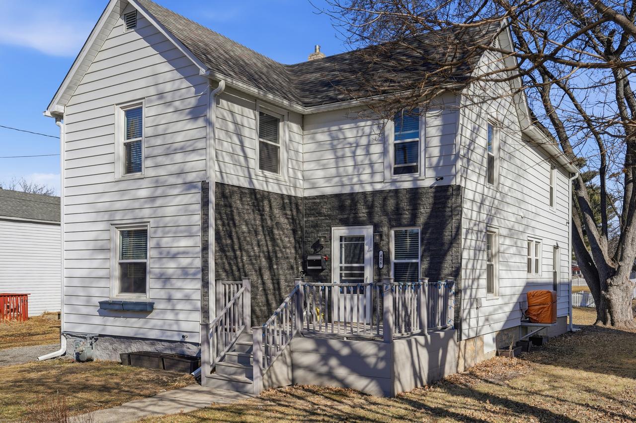 406 S Congress Ave., Polo, IL 61064