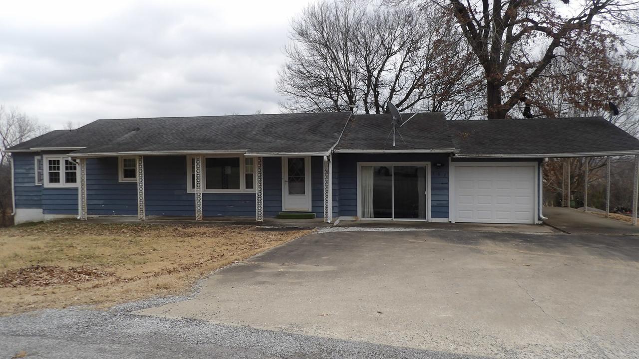 107 Charles St., Rosiclare, IL 62982