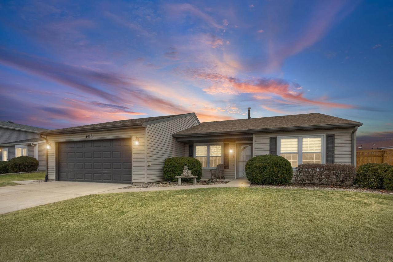 20151 S Rosewood Dr., Frankfort, IL 60423