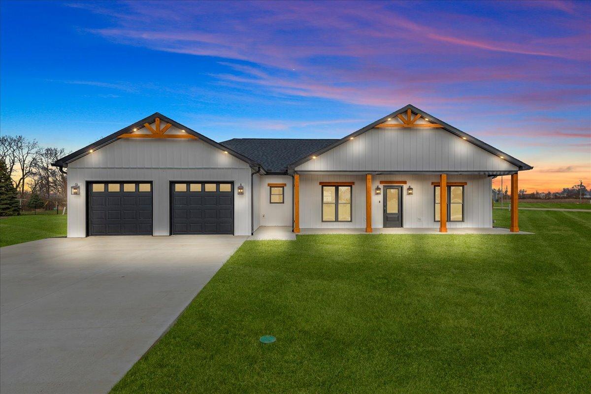 14 Willow St., Bethany, IL 61914