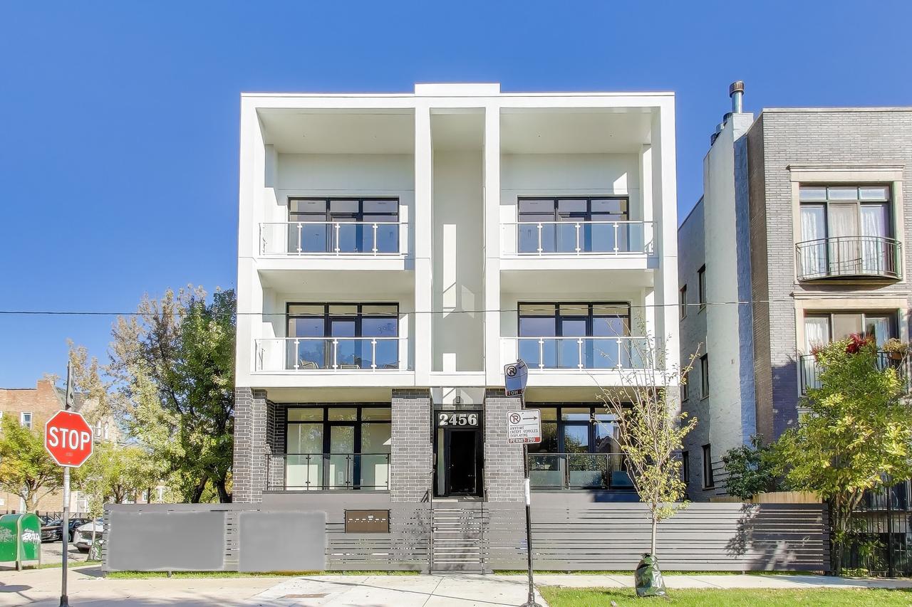 2456 W Cortez St. #2E, Chicago, IL 60622