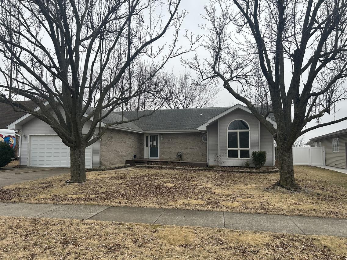 2317 Hess Dr., Crest Hill, IL 60403