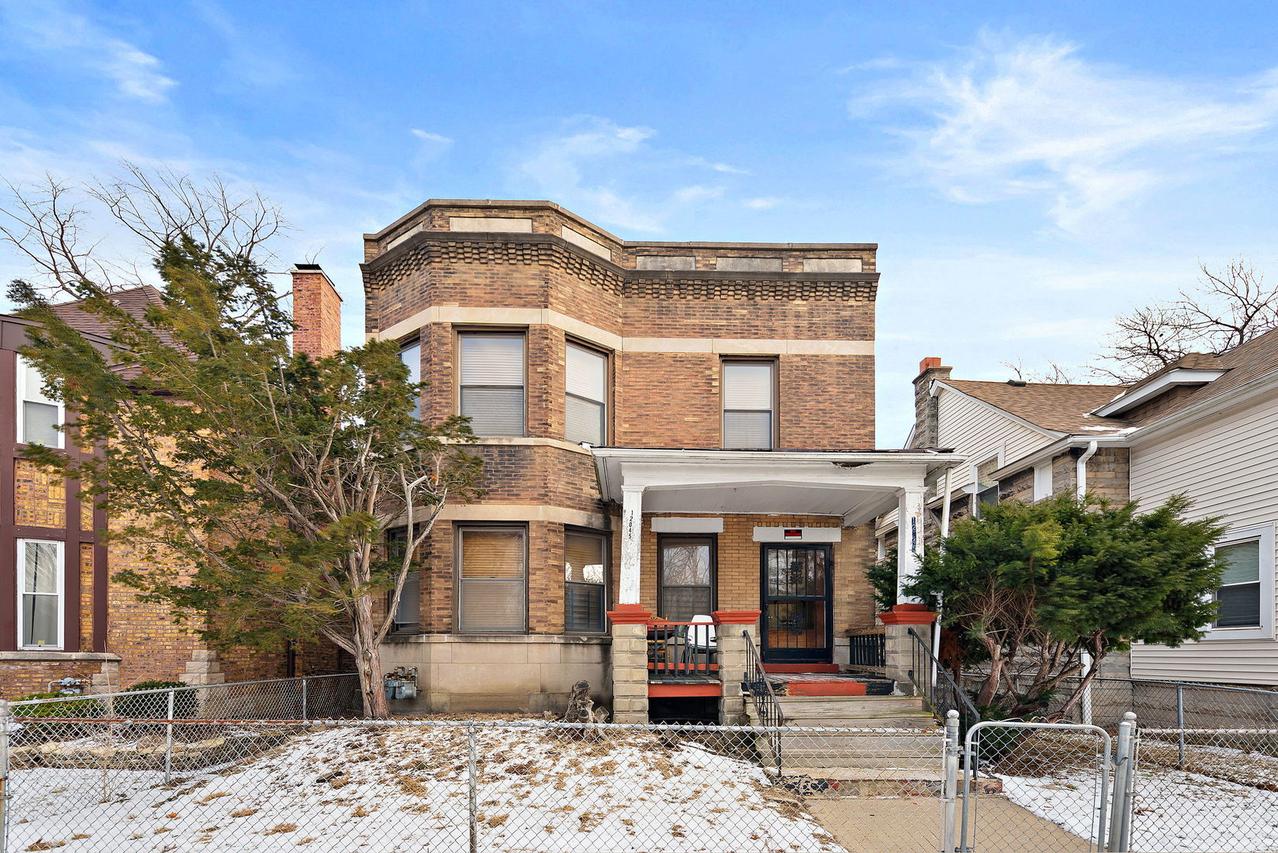 12045 S Eggleston Ave., Chicago, IL 60628