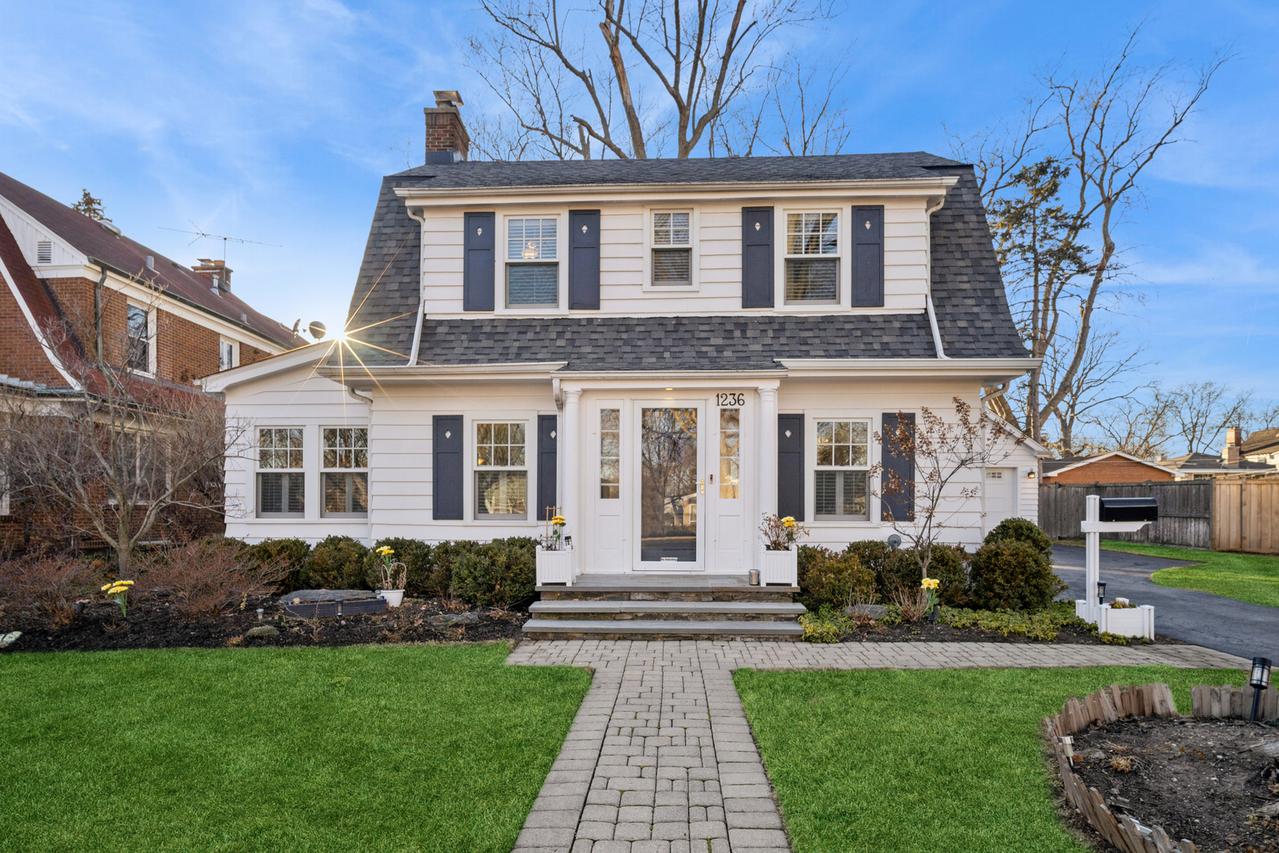 1236 Cavell Ave., Highland Park, IL 60035