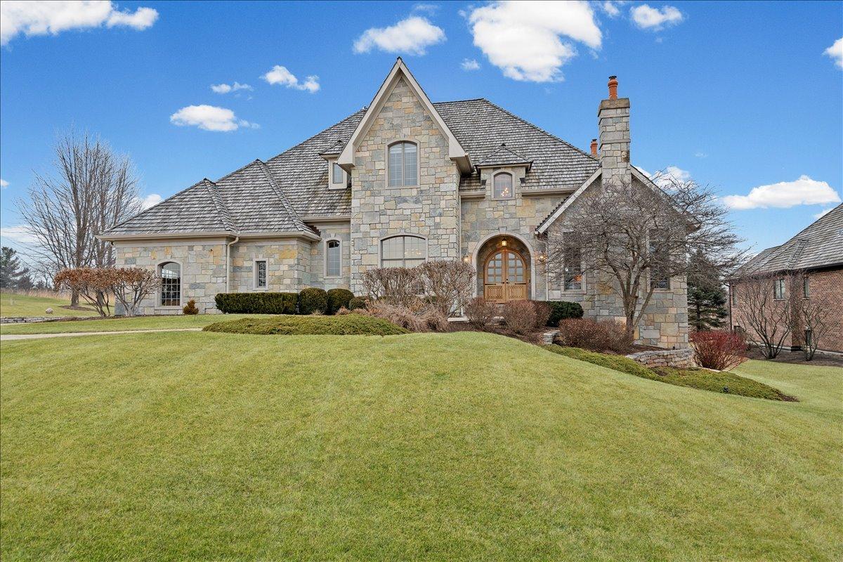 1281 E Longwood Dr., Bull Valley, IL 60098