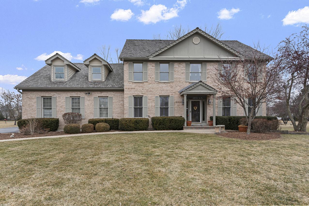 18024 W Pond Ridge Cir., Gurnee, IL 60031