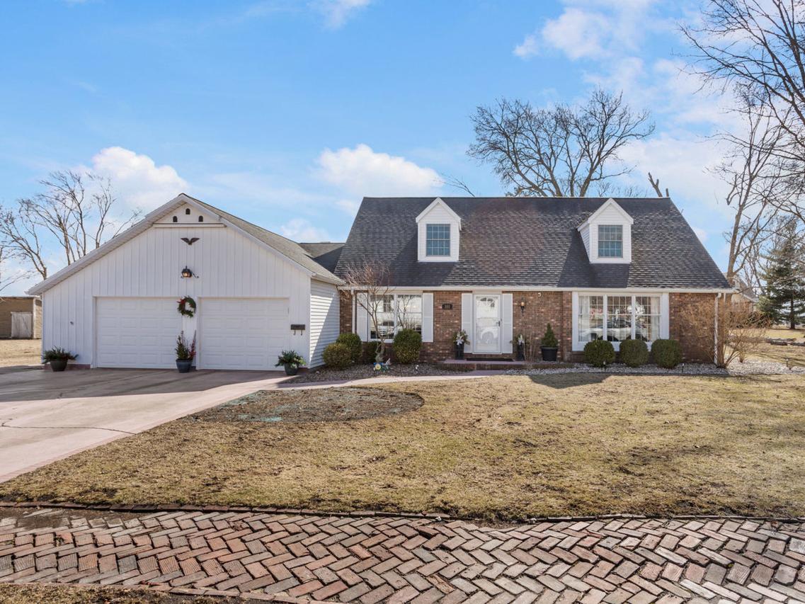 101 E Mansfield St., Bement, IL 61813