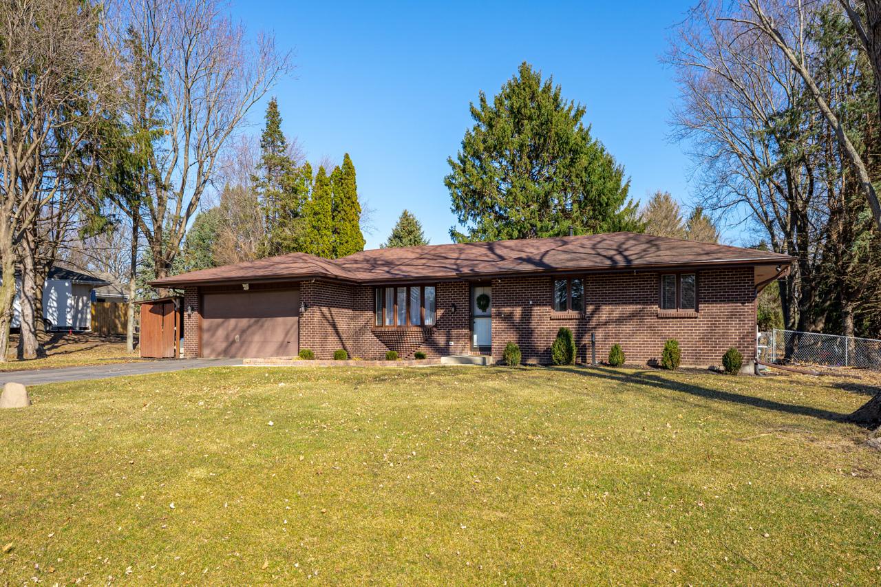 1182 Aura Dr., Rockford, IL 61108