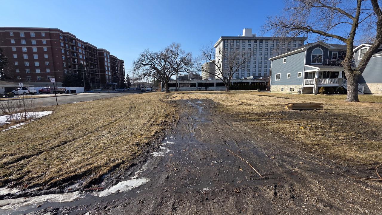 5602 N Fairview Ave., Norwood Park, IL 60631