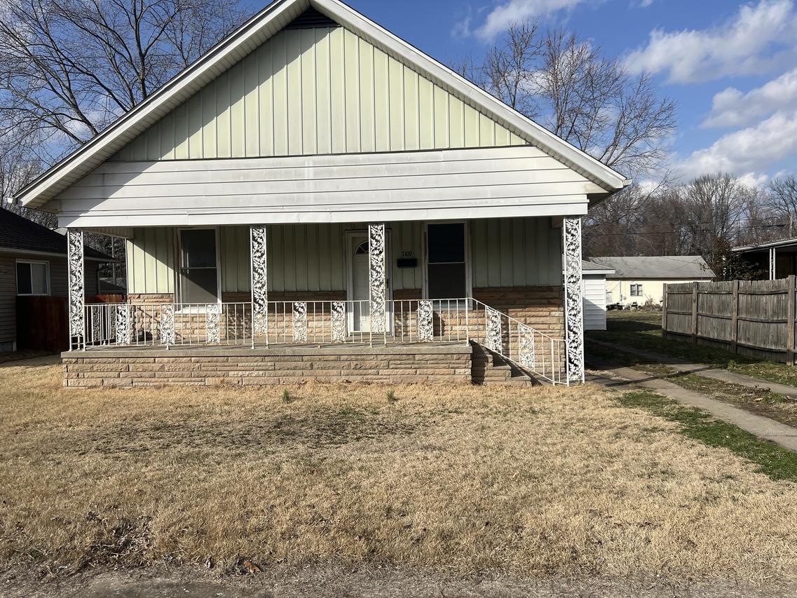 1109 W Adams St., Herrin, IL 62948