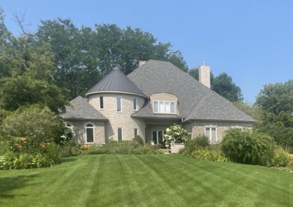 8S230 Hampton Cir., Naperville, IL 60540