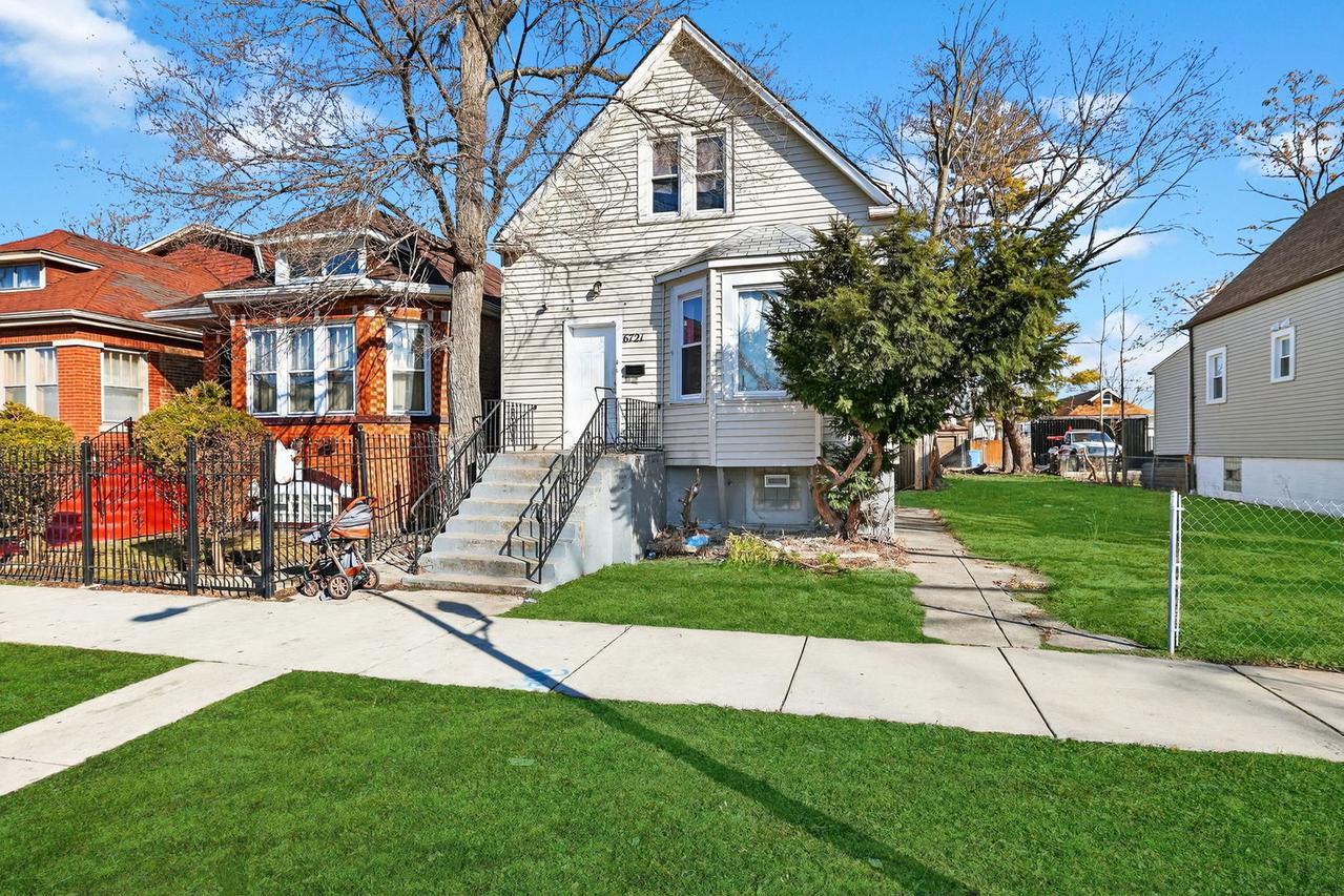 6721 S Honore St., Chicago, IL 60636