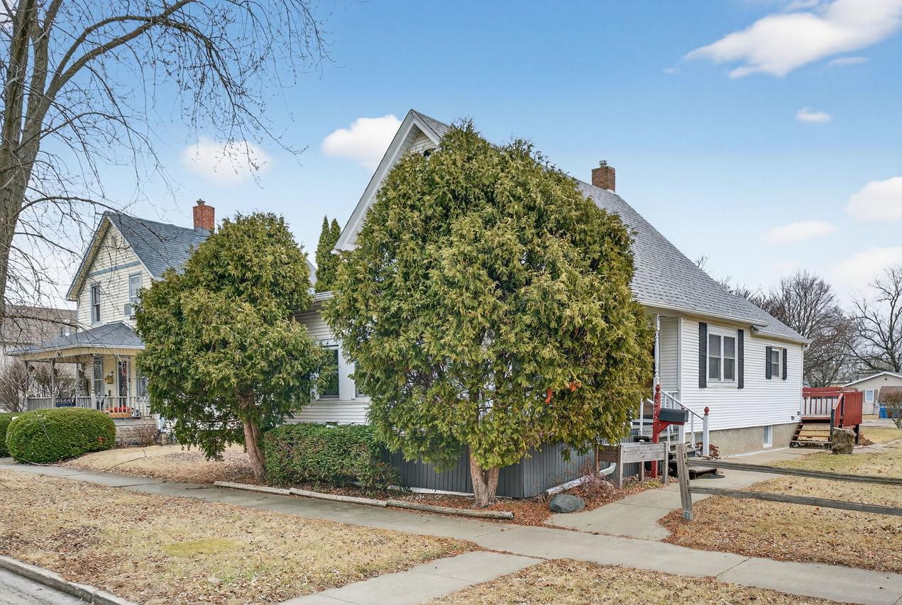 272 S Michigan Ave., Bradley, IL 60915