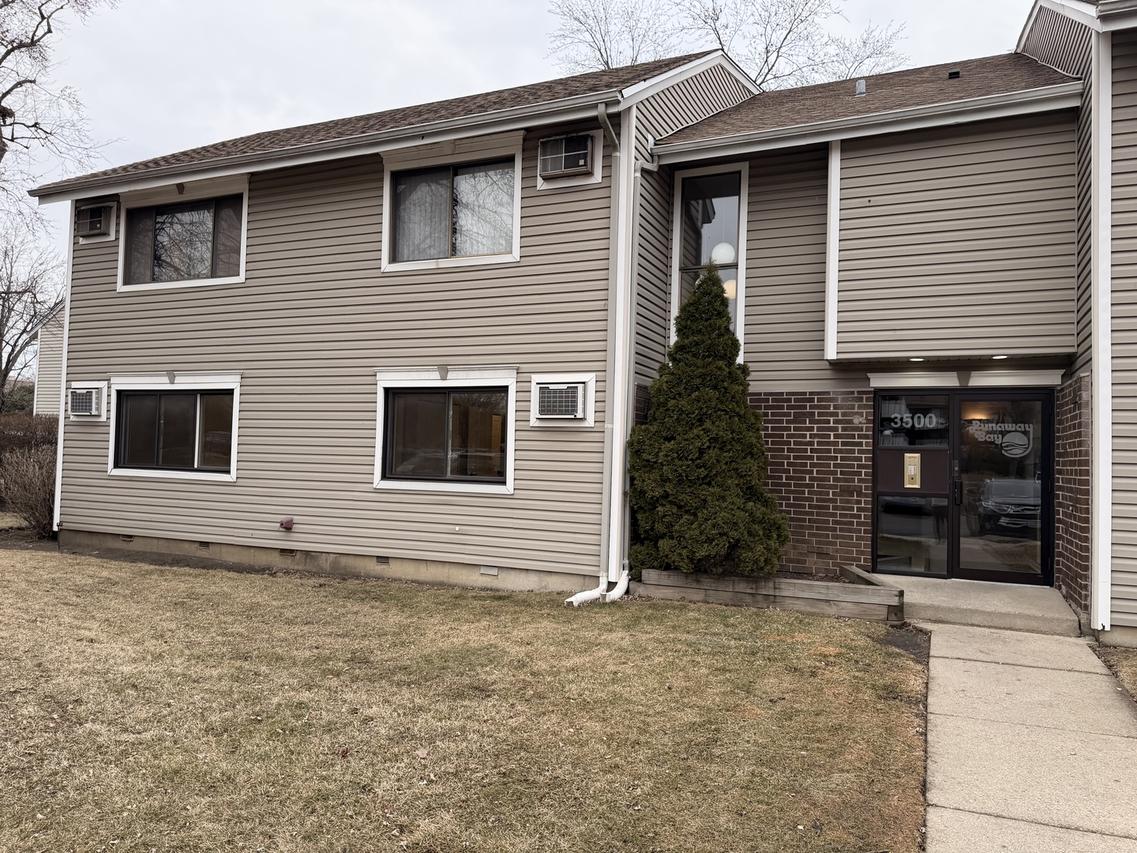 3500 Bayside Dr. #1, Palatine, IL 60074