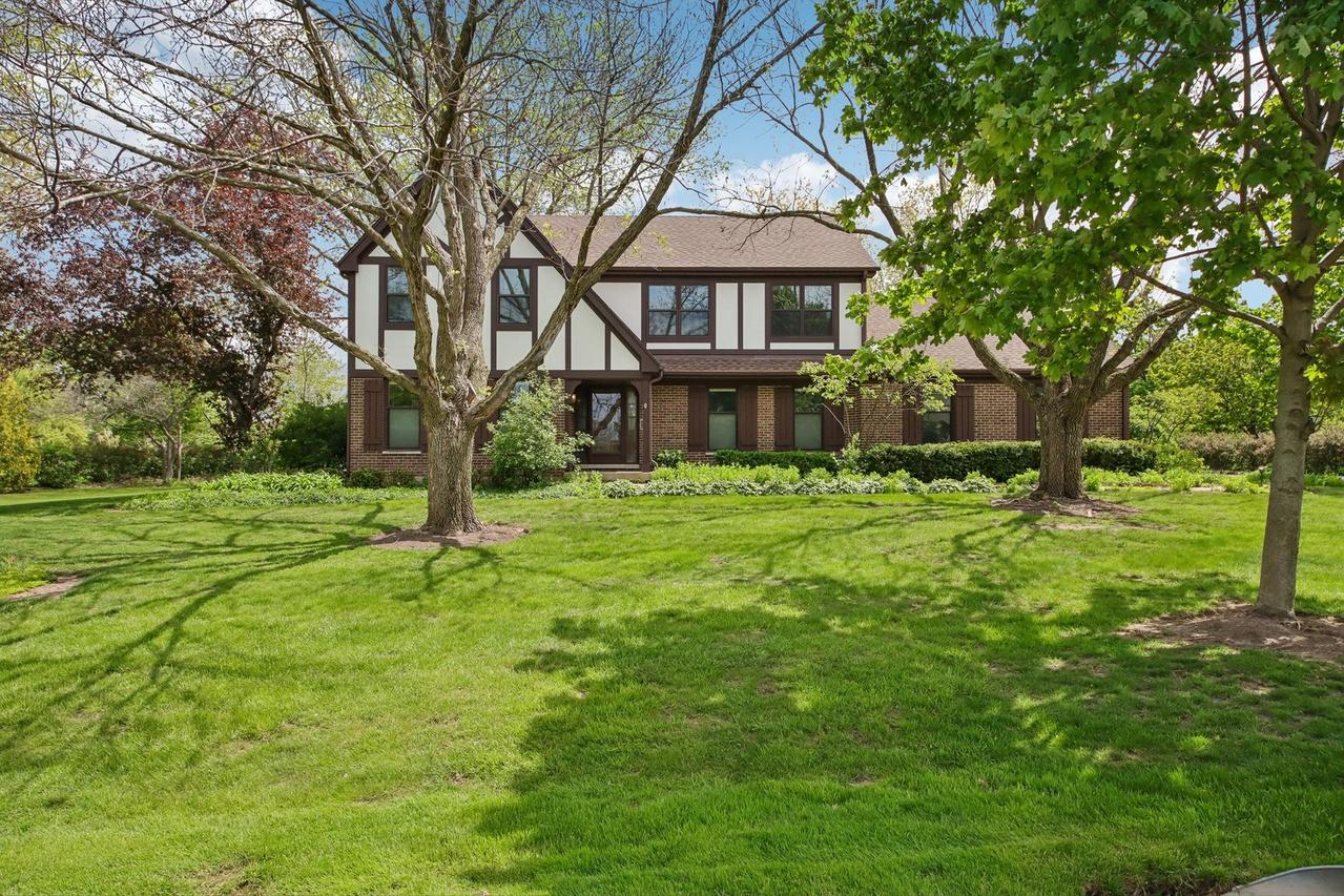 1152 Terre Dr., Libertyville, IL 60048