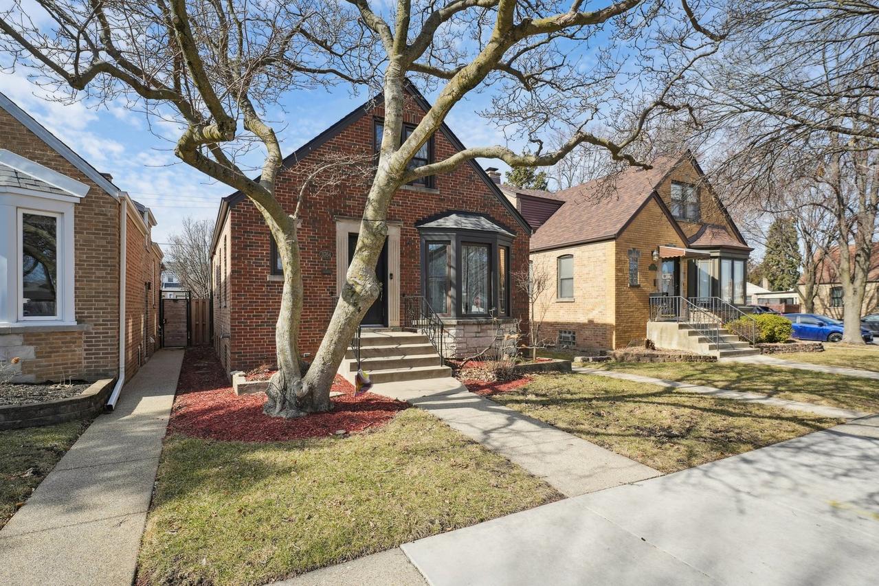 3764 N Oleander Ave., Chicago, IL 60634
