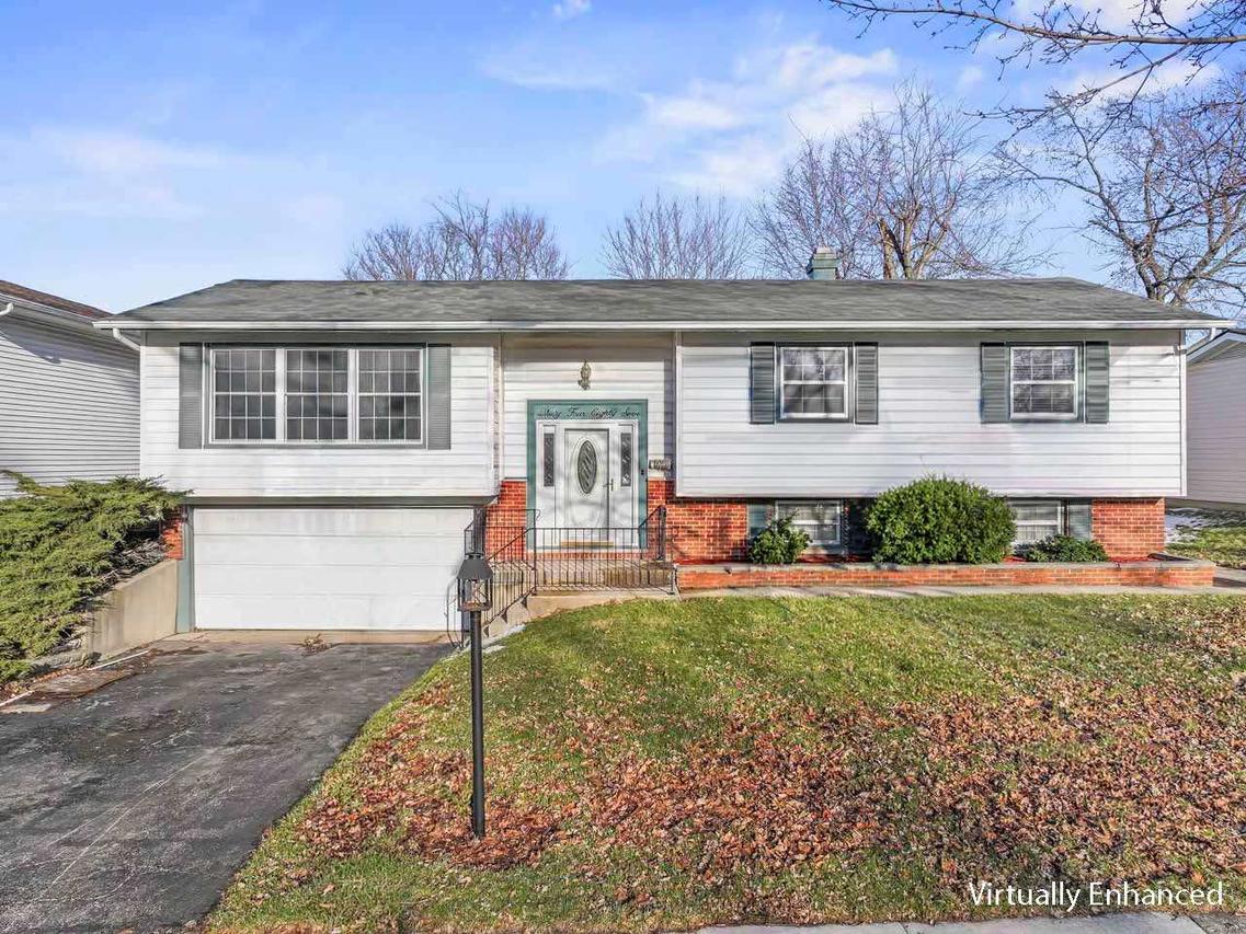 7487 Northway Dr., Hanover Park, IL 60133