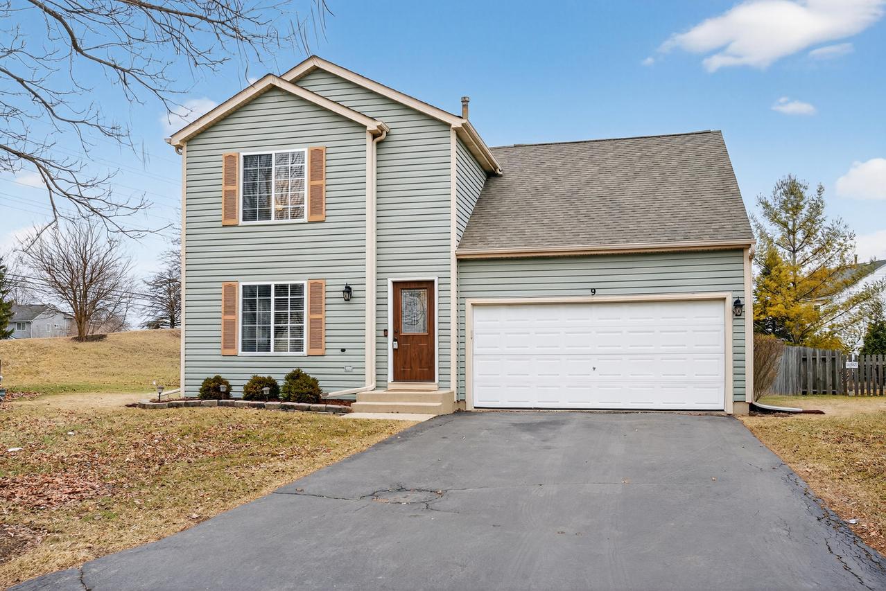 9 Annandale Ct., Lake In The Hills, IL 60156