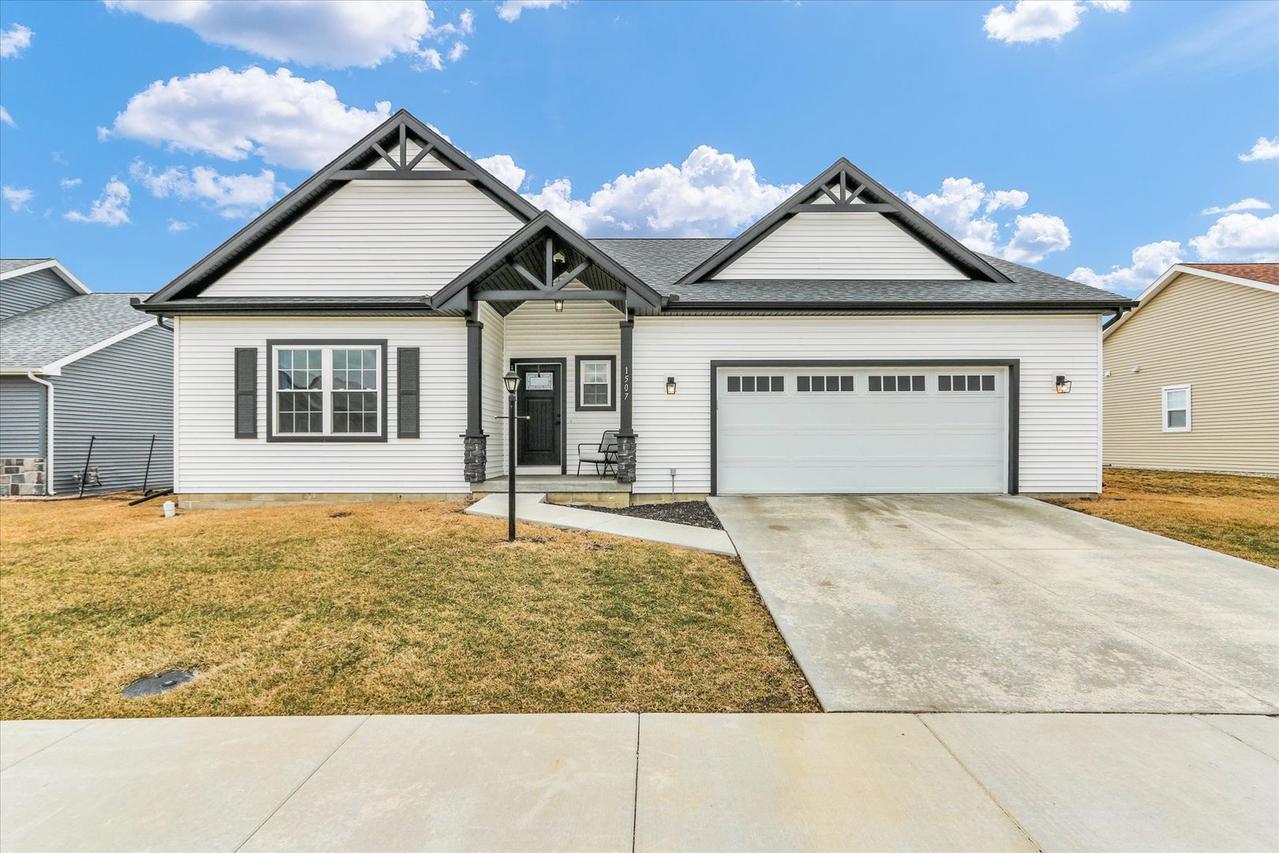 1507 Hillshire Dr., Urbana, IL 61802