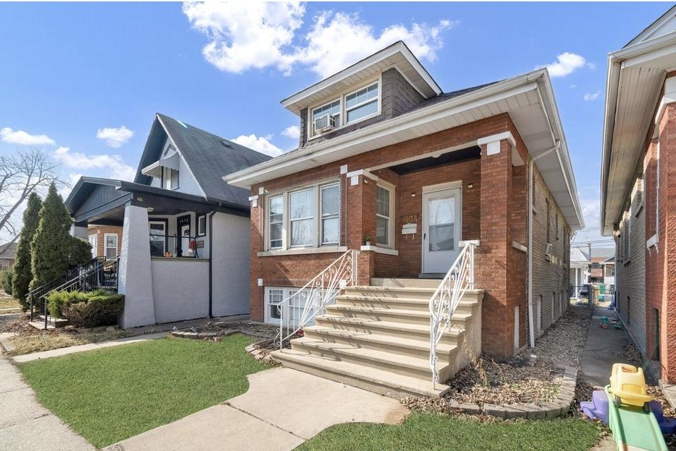 1434 Cuyler Ave., Berwyn, IL 60402