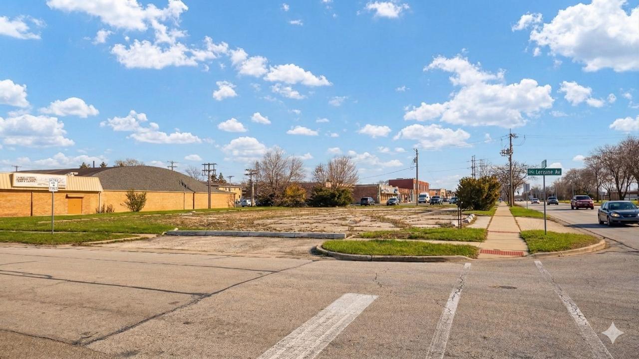 525 S Addison Rd., Addison, IL 60101