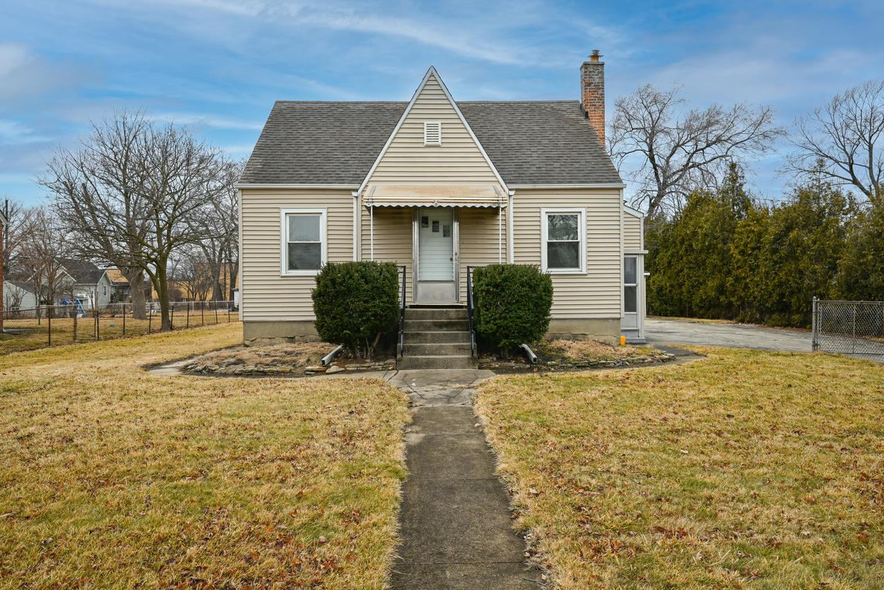 2316 N Hawthorne Ave., Melrose Park, IL 60164