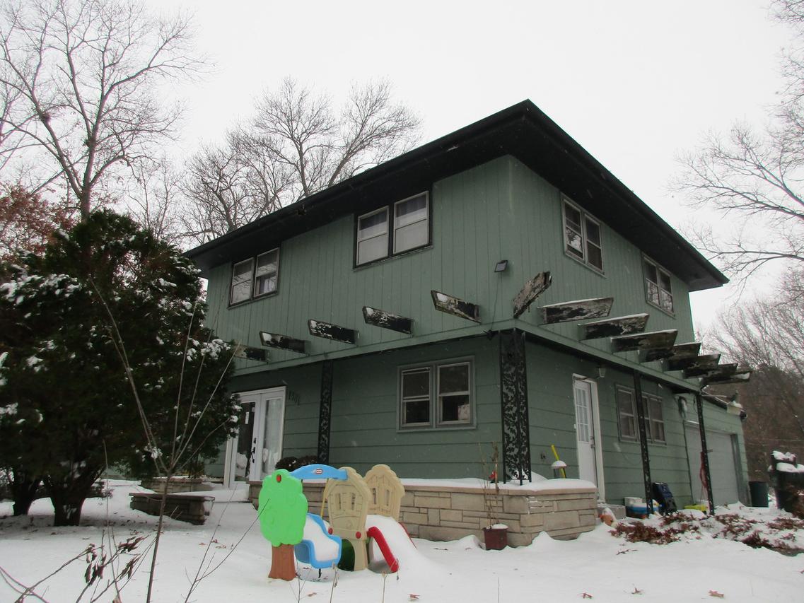 1401 Oakleaf Dr., St. Anne, IL 60964