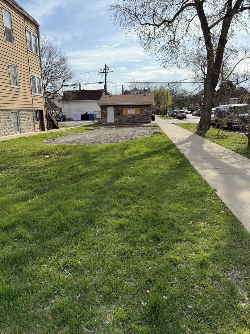 4557 S Francisco Ave., Chicago, IL 60632