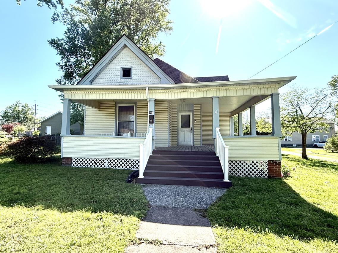 811 N Market St., Marion, IL 62959