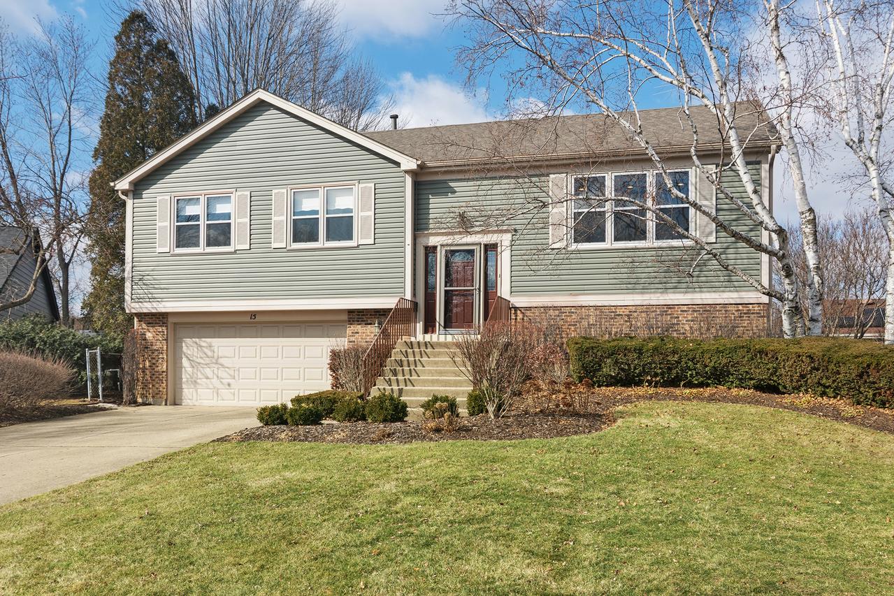 15 Newtown Ct., Buffalo Grove, IL 60089