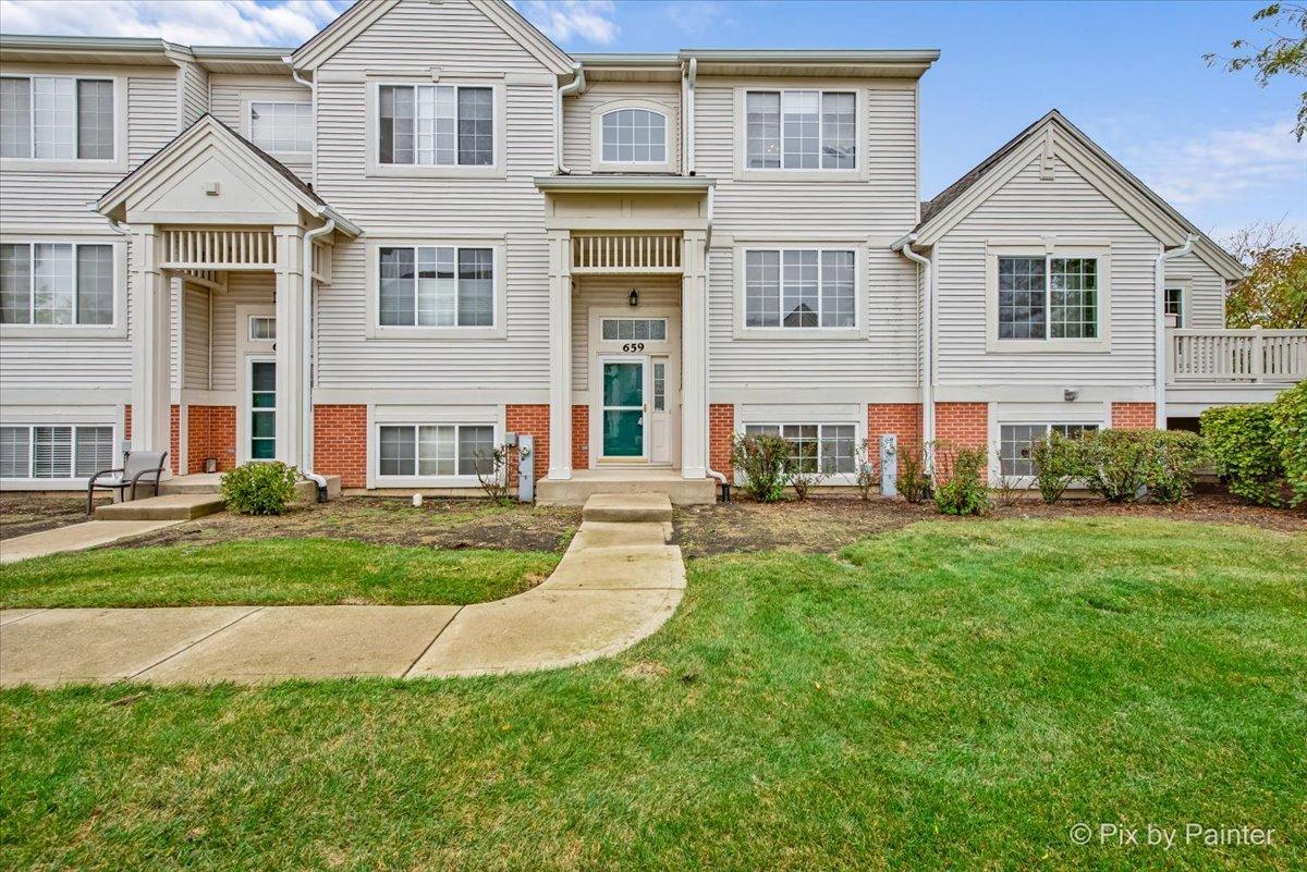 659 S Rosehall Ln., Round Lake, IL 60073