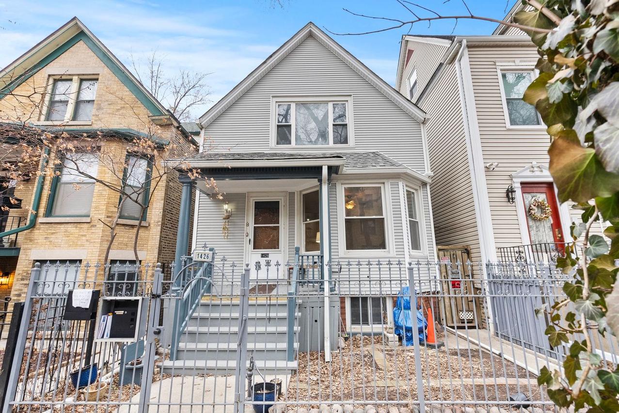 [Address Hidden by Seller], Chicago, IL 60660