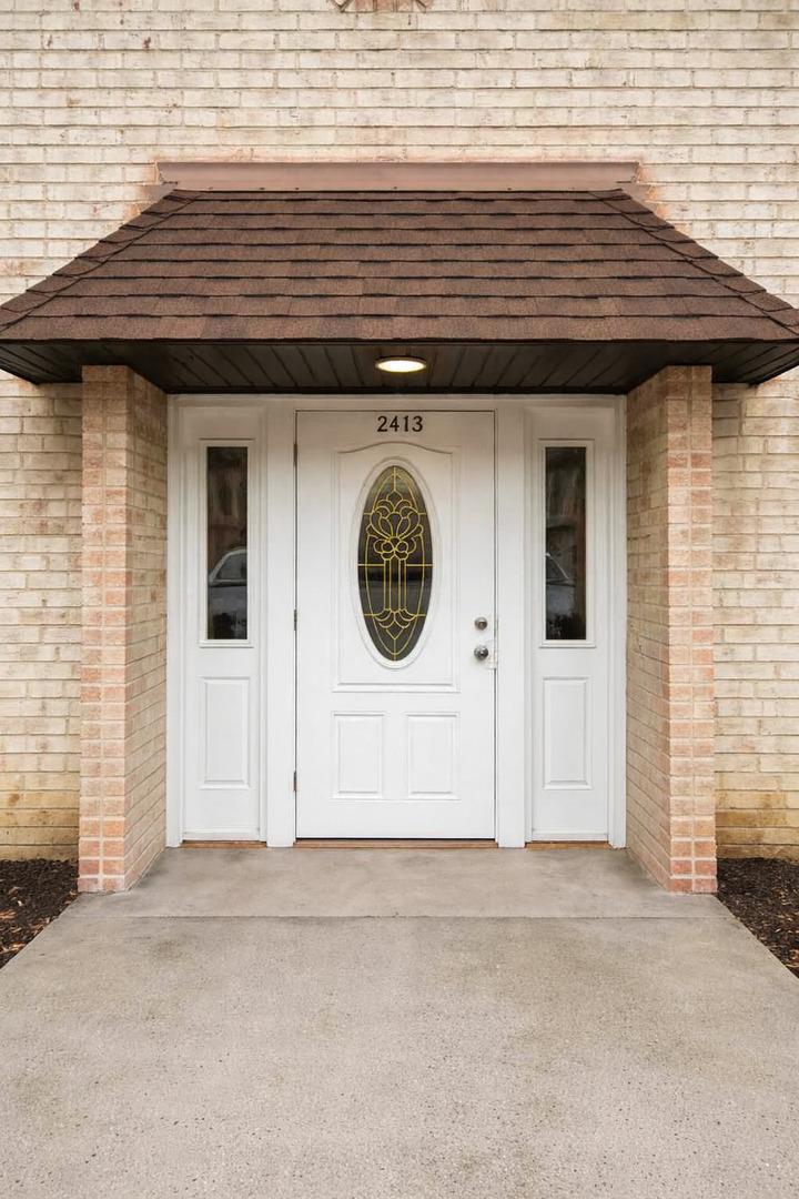 2413 Randall Ln. #3B, Arlington Heights, IL 60004