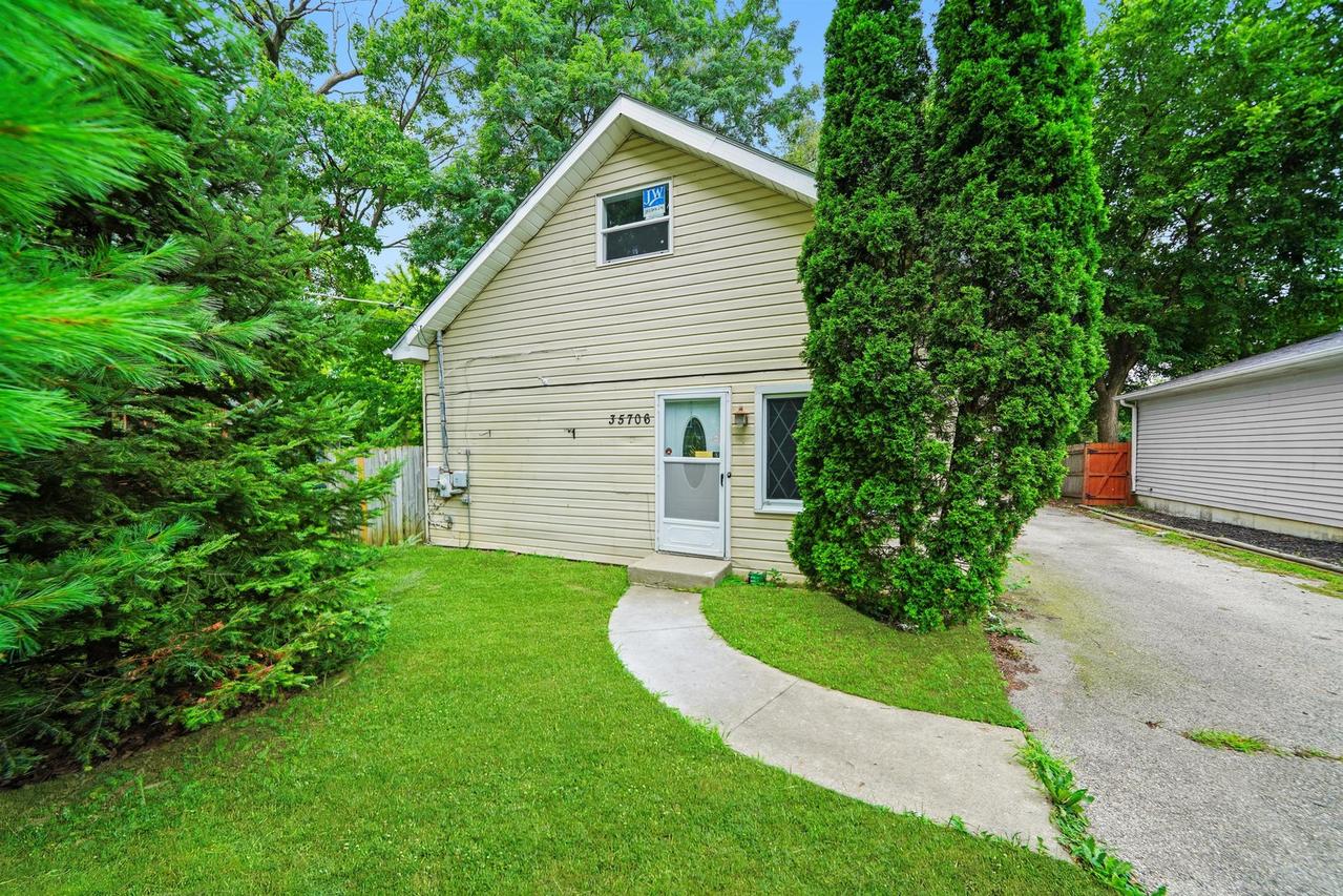 35706 N Benjamin Ave., Ingleside, IL 60041