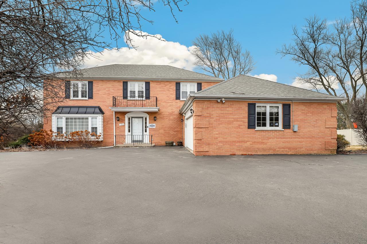136 Graymoor Ln., Olympia Fields, IL 60461